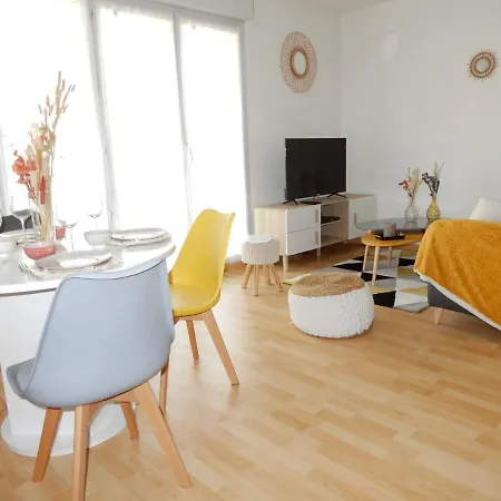 Bienvenue Au Cocon D'Alyssa Apartment Langon  Exterior photo